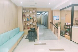 المنشأة من الداخل