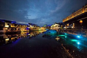 บริเวณภายน อก