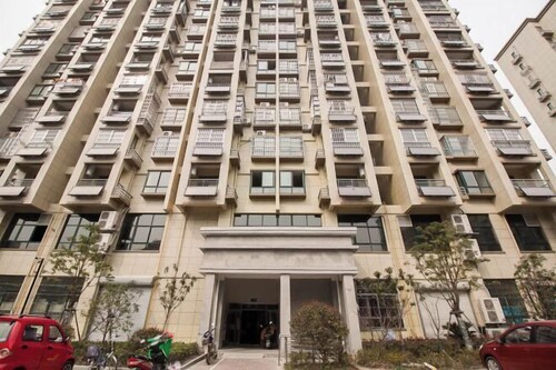 Bengbu Flower Theme Apartment