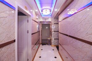 Unclassified image, 2 of 11, button - Bengbu Flower Theme Apartment (Bengbu)