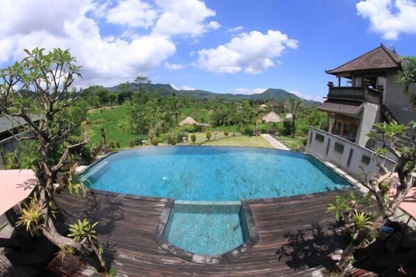 Outdoor pool - Sawah Indah Villa (Bali)