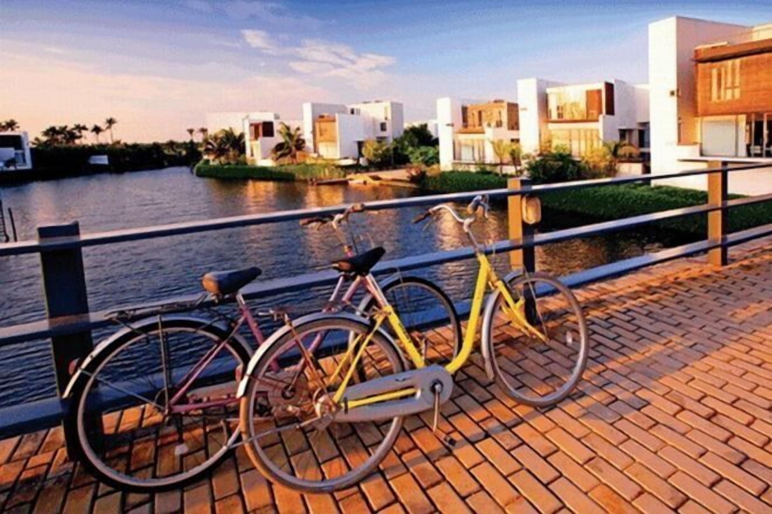 المنطقة المحيطة بالمنشأة