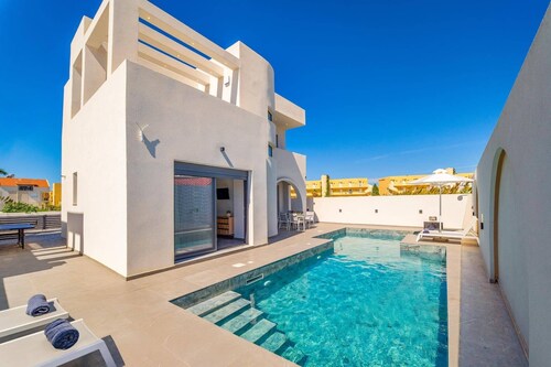 Villa Askim Evelia by Villa Plus