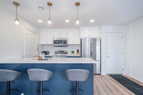 NEW Home, Double Car Garage & Close to Airport