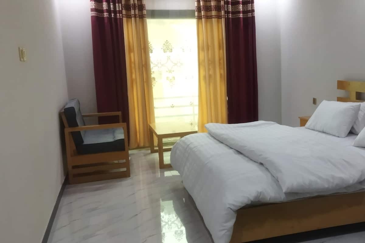 Deluxe Double Room | Kalis bunyi, seterika/papan seterika, Wi-fi percuma