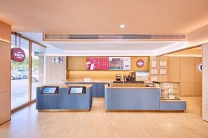 Lobby - HanTing Hotel (Zhuhai Jinwan Airport) (Zhuhai)
