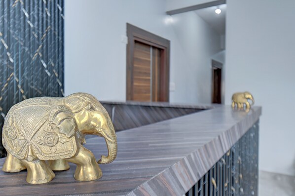 Interior detail - Hotel Cloud 9 Luxury stay - Mysore (Mysore)
