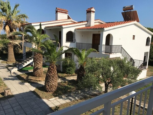 บริเวณภายนอก