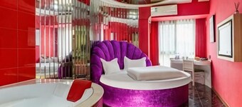 Shell Hotel (Hefei Maanshan Road Hegongda Subway Station)