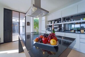 Private kitchen - 5 Bedroom Amazing Pool Villa in Resort (TS1) (Hua Hin)