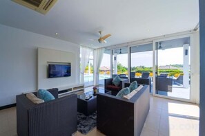 Unclassified image, 3 of 57, button - 5 Bedroom Amazing Pool Villa in Resort (TS1) (Hua Hin)