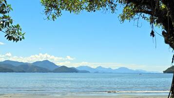 Beach nearby, white sand, beach yoga, beach volleyball