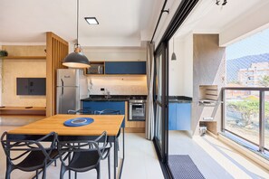 Apartamento conforto, ao lado da praia | Cozinha privada