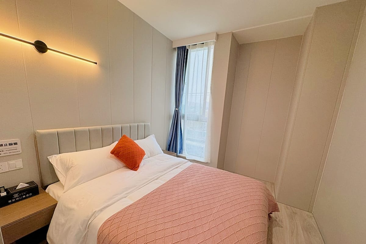 Classic Double Room, City View | Langsir/tirai gelap terus, kalis bunyi, seterika/papan seterika