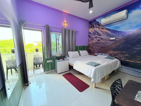 Standard Double or Twin Room, Balcony, Garden View | Desk, laptop workspace, free WiFi - Anukampa paying guest house  (Agra)