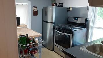 Micro-ondes, four, plaque de cuisson