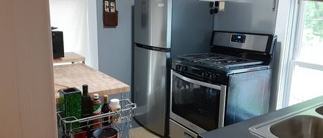 Micro-ondes, four, plaque de cuisson