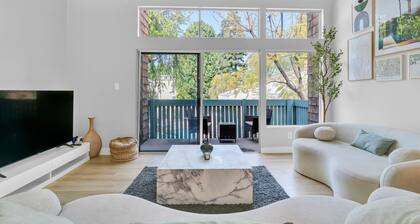 High Ceilings 3BR with Loft-2 Baths Pool & Jacuzzi