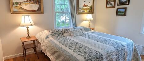 Master Bedroom: 1 king bed