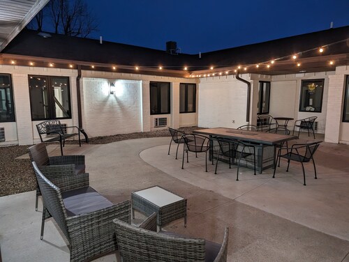 Updated apartment at Mid North Flats!