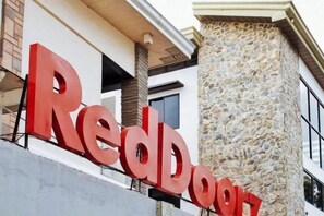 Unclassified image, 3 of 13, button - RedDoorz Plus @ Remarkable Hotel Alcala Pangasinan (Pangasinan)