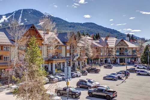 2BR 2BA Village Escape w/ Updated Hot Tub, Perfect Location & Mountain Views