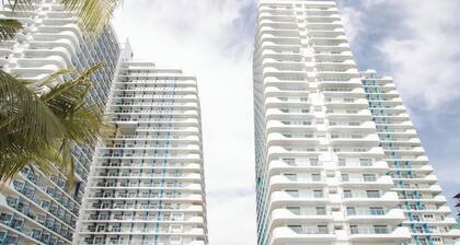 La Luna I: Pet Friendly Studio w/ Netflix, Karaoke, Boardgames & Mt. Arayat View