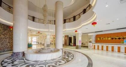 Shishi Laiya Fortune Hotel (Quanzhou South Railway Station)