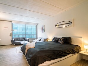 1 habitación, wifi y ropa de cama