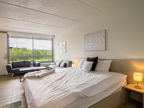 1 habitación, escritorio, wifi y ropa de cama