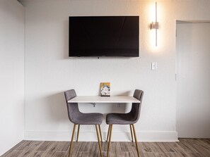 Interior - 1BR Comfy Space in Kissimmee minutes to Disney. (Kissimmee)