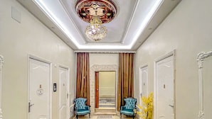Sảnh tiếp tân