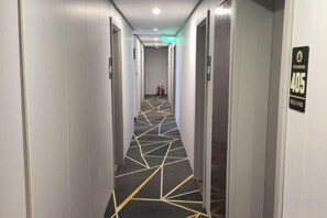 Unclassified image, 3 of 12, button - Jiuyuejiu Business Hotel (Tongxiang)