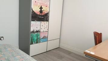 1 bedroom, in-room safe, desk, free WiFi