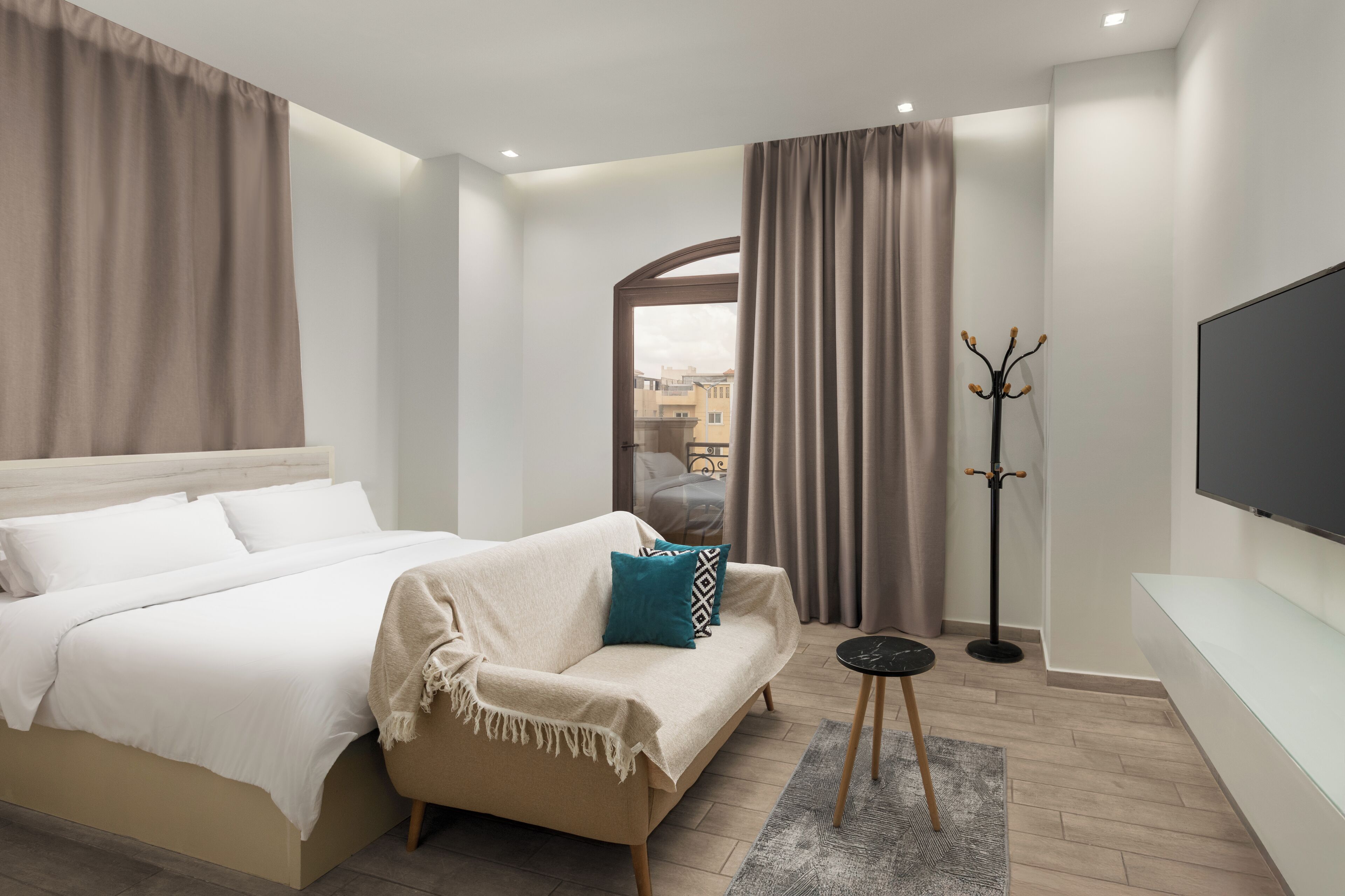 Quarto casal luxo | Cortinas blackout, quartos à prova de som, ferros/tábuas de passar roupa