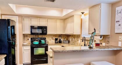 Katy Hideaway Charming 3 Bdr!