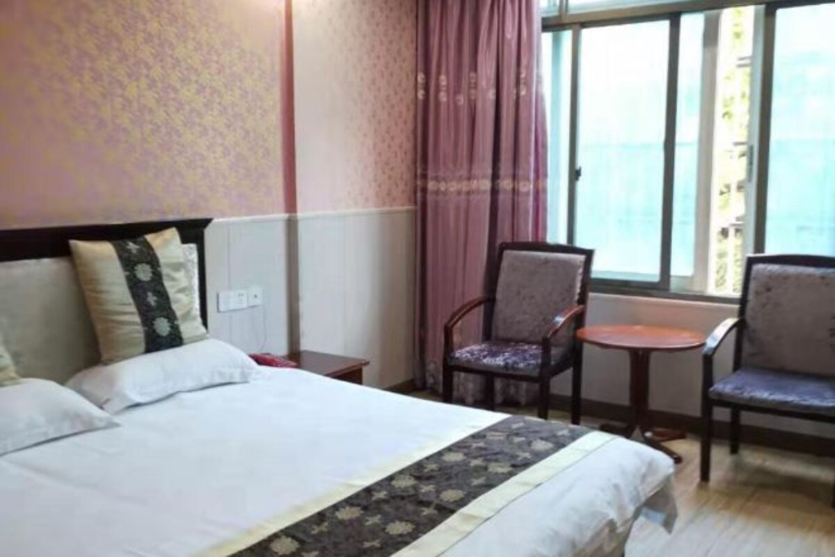 Premium Single Room