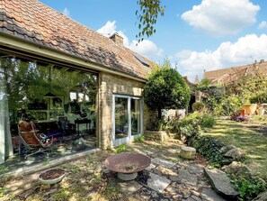 Exterior - 2 bedroom accommodation in Norton St Philip, near Bath (Norton St Philip, near Bath)
