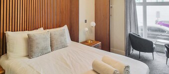 3 bedroom accommodation in Aberystwyth