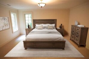 5 bedrooms, iron/ironing board, WiFi, bed sheets