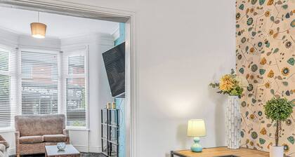 5 bedroom accommodation in Blackpool