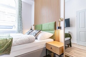 4 bedrooms, WiFi, bed sheets