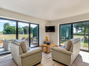 Living area - 2 bedroom accommodation in Creech St Michael (Creech St Michael)