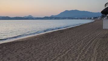 Na praia