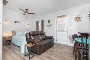 3 chambres, fer et planche à repasser, Wi-Fi gratuit, draps fournis