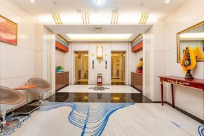 Lobby - Xinding Hotel (Lhasa)