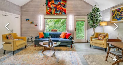 Charming 2-bedroom villa in serene Holmes with AC, WiFi