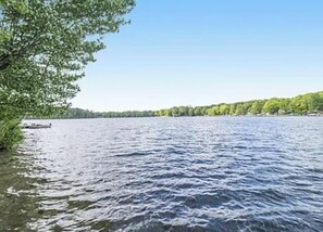 2 多间卧室、免费 WiFi、床单