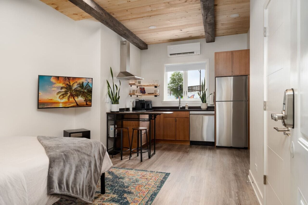 Tabla de planchar con plancha y wifi 