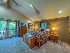 5 habitaciones, escritorio, wifi gratis y ropa de cama 